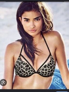 Victoria’s Secret hottie halter bikini top size 34C